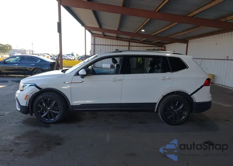 2024 Volkswagen Tiguan 2.0T Se/2.0T Wolfsburg Edition из США, поврежденный, VIN 3VVNB7AX0RM161464